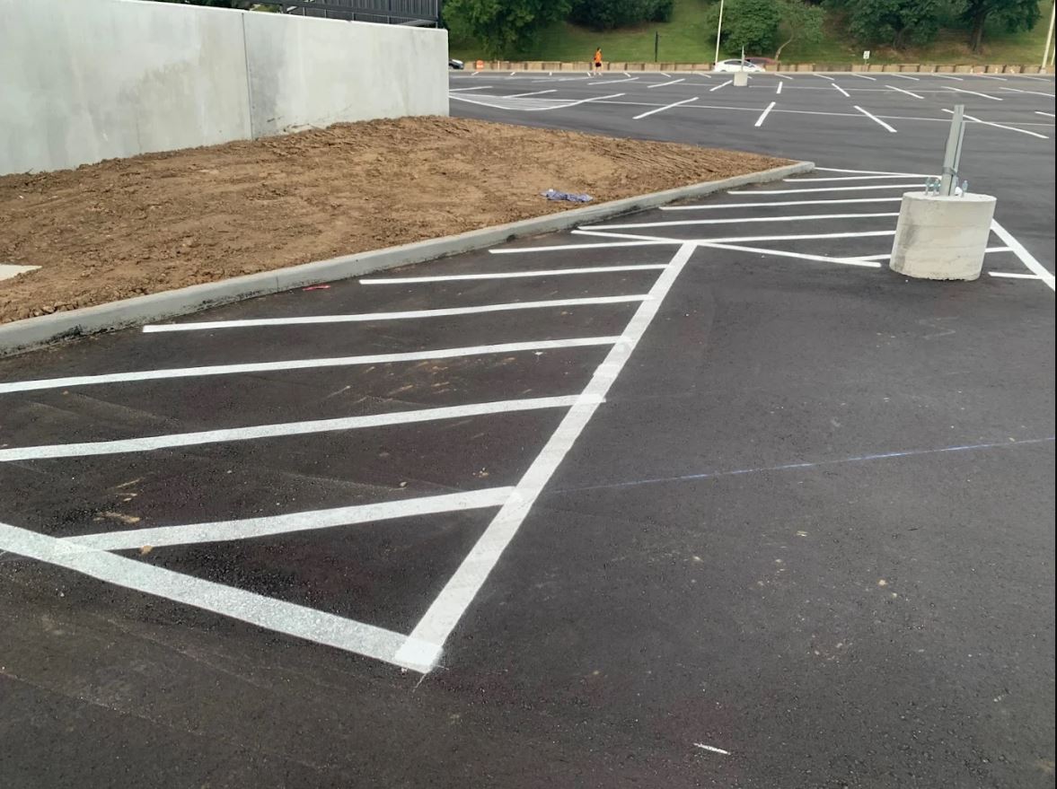Multi-level garage striping